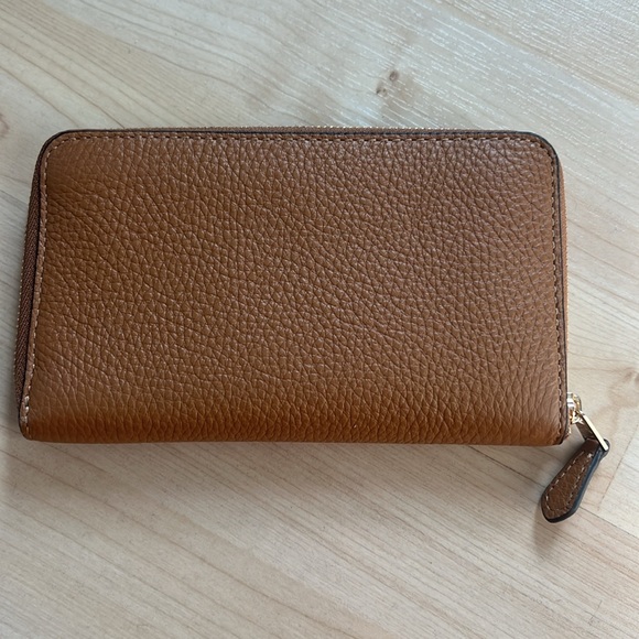 Brand new brown coach, wallet - Picture 2 of 3